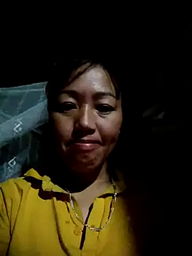 Snapshot of Yanmey chatting on 10-19-25, 11:16 Yanmey online show from 10-19-25, 11:16