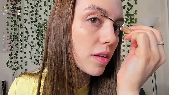 Snapshot of sweet_and_flirt chatting on 10-24-25, 07:27 sweet and flirt online show from 10-24-25, 07:27