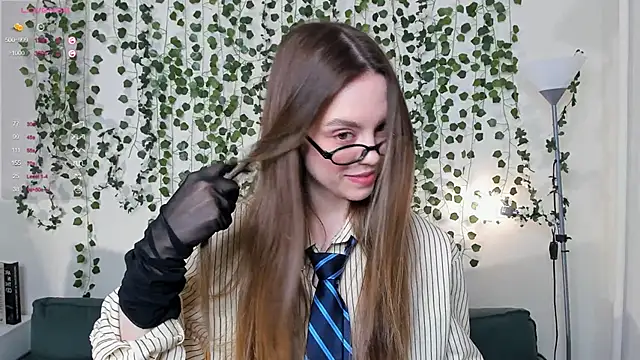 Snapshot of sweet_and_flirt chatting on 11-09-25, 07:39 sweet and flirt online show from 11-09-25, 07:39