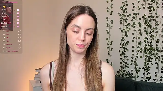 Snapshot of sweet_and_flirt chatting on 11-28-25, 07:11 sweet and flirt online show from 11-28-25, 07:11