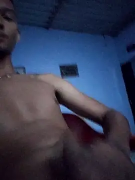 Snapshot of Rayangiss chatting on 10-18-25, 03:31 Rayangiss online show from 10-18-25, 03:31