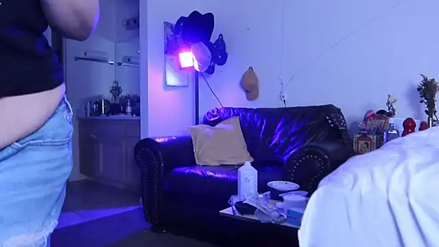 BellaBlueBBW online show from 02-08-25, 09:13