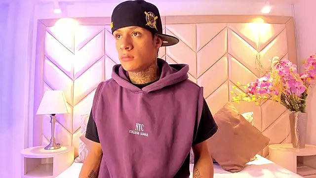 GaelCarter online show from 11-11-25, 04:01