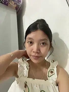 Snapshot of linh-lan1 chatting on 06-15-26, 03:03 linh-lan1 online show from 06-15-26, 03:03