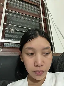 Snapshot of linh-lan1 chatting on 06-17-26, 02:51 linh-lan1 online show from 06-17-26, 02:51