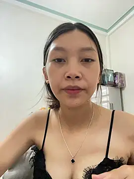 Snapshot of linh-lan1 chatting on 06-27-26, 07:57 linh-lan1 online show from 06-27-26, 07:57