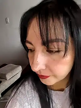 kitten25-hott online show from 10-19-25, 06:41