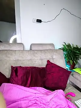 kitten25-hott online show from 10-31-25, 01:50