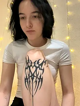 Snapshot of _LovelyDana_ chatting on 11-02-25, 05:15 LovelyDana online show from 11-02-25, 05:15