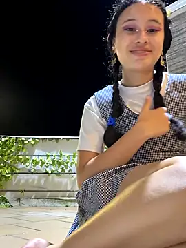 l0lita sweet online show from 12-04-25, 01:15