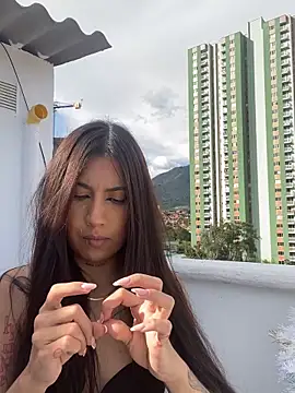 Snapshot of Sweett_pain chatting on 12-13-25, 08:25 Sweett pain online show from 12-13-25, 08:25