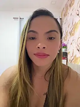 Snapshot of safadinhaquenteW chatting on 07-10-26, 02:27 safadinhaquenteW online show from 07-10-26, 02:27