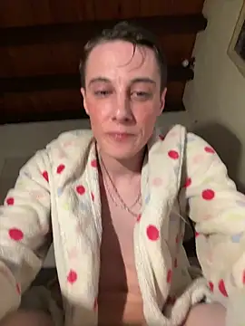 Snapshot of fresh-laD chatting on 04-07-26, 11:48 fresh-laD online show from 04-07-26, 11:48