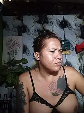 trishacummerts online show from 06-11-26, 12:32
