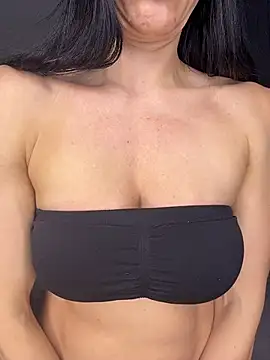 Snapshot of Kattefit chatting on 05-15-26, 01:18 Kattefit online show from 05-15-26, 01:18