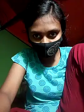 Snapshot of Night_Queen20 chatting on 10-20-25, 09:32 Night Queen20 online show from 10-20-25, 09:32