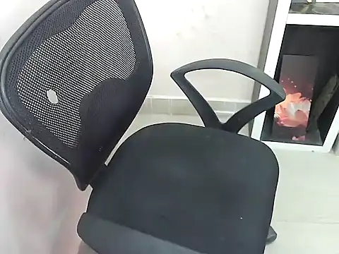 notty heena online show from 11-14-25, 04:22