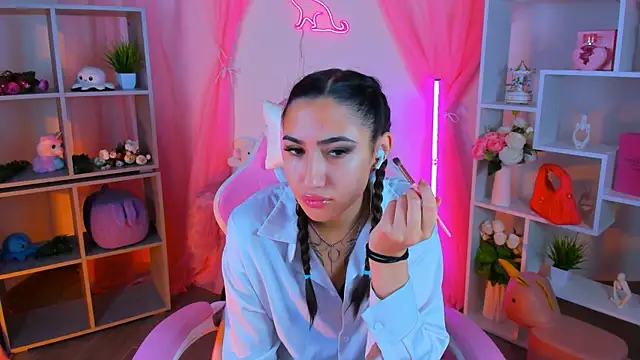 Snapshot of RebeckaThornton chatting on 11-06-25, 08:26 RebeckaThornton online show from 11-06-25, 08:26