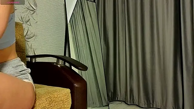 MissPompadure online show from 01-19-26, 01:53