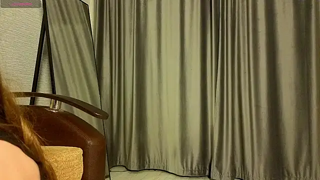 MissPompadure online show from 03-07-26, 07:44