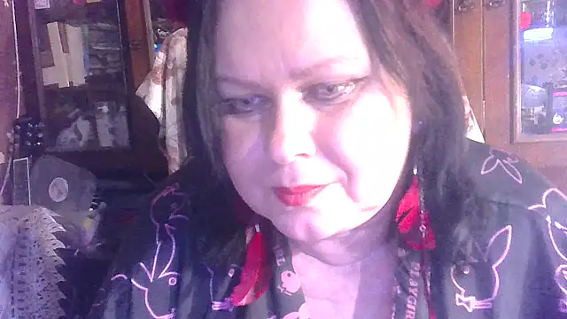 Snapshot of CharleeKendall chatting on 10-24-25, 06:37 CharleeKendall online show from 10-24-25, 06:37