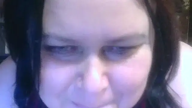 Snapshot of CharleeKendall chatting on 11-02-25, 11:29 CharleeKendall online show from 11-02-25, 11:29