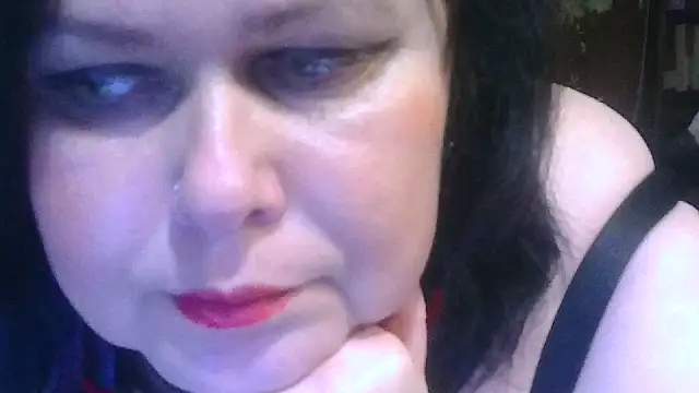 Snapshot of CharleeKendall chatting on 11-03-25, 07:37 CharleeKendall online show from 11-03-25, 07:37