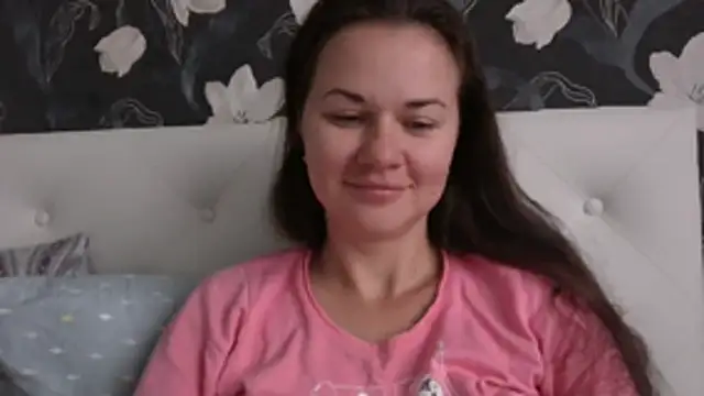 Snapshot of GiaaCaranggi chatting on 10-27-25, 07:12 GiaaCaranggi online show from 10-27-25, 07:12