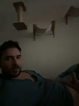 Snapshot of ReDiBastoni90 chatting on 10-26-25, 11:31 ReDiBastoni90 online show from 10-26-25, 11:31