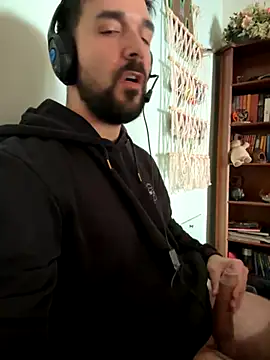 Snapshot of ReDiBastoni90 chatting on 11-19-25, 08:36 ReDiBastoni90 online show from 11-19-25, 08:36