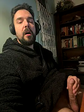 Snapshot of ReDiBastoni90 chatting on 12-05-25, 08:23 ReDiBastoni90 online show from 12-05-25, 08:23