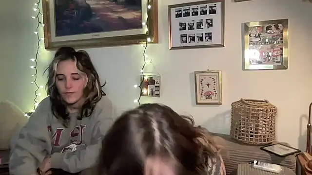 lill daddysgirl online show from 12-16-25, 04:23