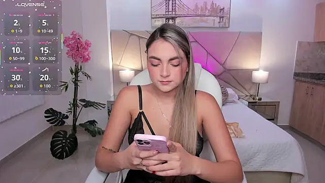 Lena nova online show from 11-25-25, 08:14