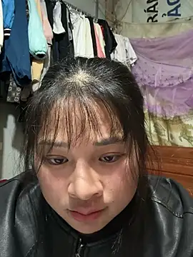 Linh-xxx online show from 01-14-26, 01:06