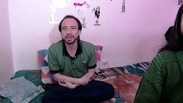 Snapshot of Isis_Robert chatting on 11-04-25, 11:04 Isis Robert online show from 11-04-25, 11:04