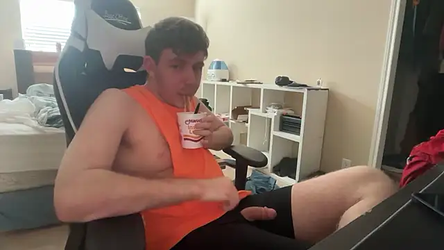 eddieeeeee1232 online show from 03-02-26, 08:37