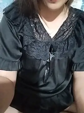 Snapshot of -Paige- chatting on 06-21-26, 12:52 -Paige- online show from 06-21-26, 12:52