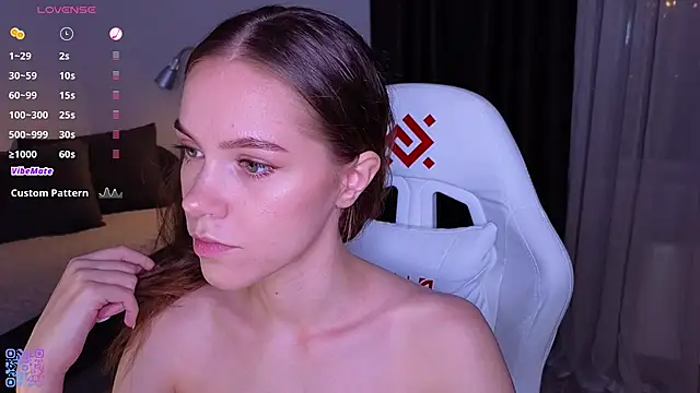 Snapshot of lecsika chatting on 11-08-25, 12:16 lecsika online show from 11-08-25, 12:16