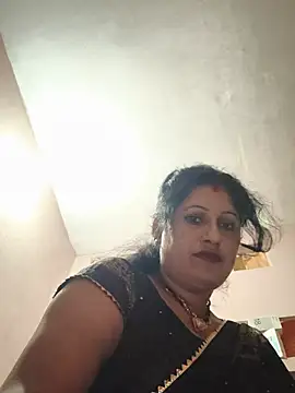 Snapshot of Rayal_bhabi chatting on 07-18-26, 07:12 Rayal bhabi online show from 07-18-26, 07:12