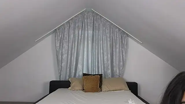 Snapshot of TenderSin chatting on 10-24-25, 05:04 TenderSin online show from 10-24-25, 05:04