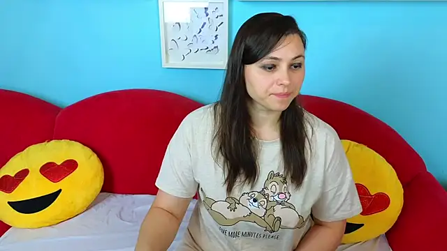 Snapshot of Soft_Lilly chatting on 11-17-25, 06:08 Soft Lilly online show from 11-17-25, 06:08