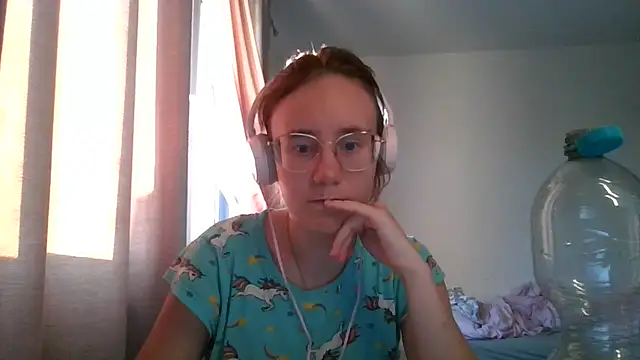 Snapshot of LuckySLove chatting on 07-10-26, 06:32 LuckySLove online show from 07-10-26, 06:32