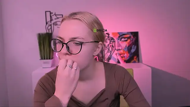 Snapshot of sendi_cais chatting on 11-17-25, 07:58 sendi cais online show from 11-17-25, 07:58