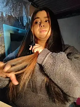 EliaStone05 online show from 12-19-25, 06:31