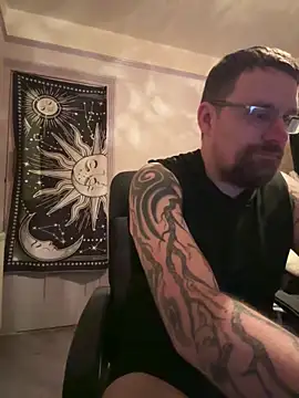 Otis Firefly online show from 10-16-25, 05:47