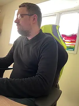 Otis Firefly online show from 10-21-25, 07:53