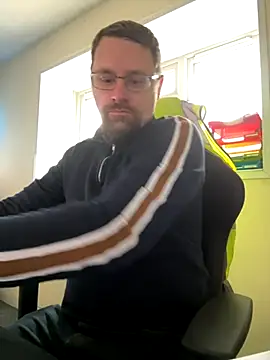 Otis Firefly online show from 11-04-25, 10:58