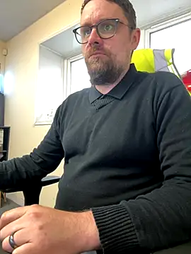 Otis Firefly online show from 11-10-25, 01:32