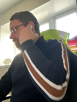 Otis Firefly online show from 11-17-25, 11:05