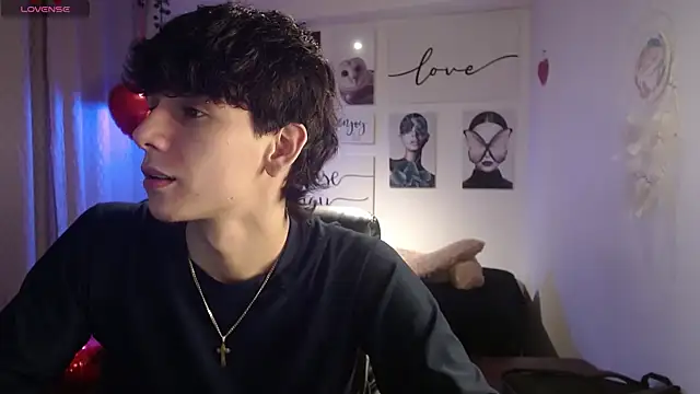 Snapshot of AmethystShadow17 chatting on 02-20-26, 08:31 AmethystShadow17 online show from 02-20-26, 08:31